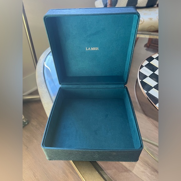 Super cute La Mer box - Picture 3 of 5